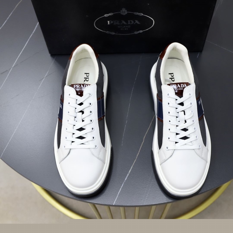 Pra*a casual shoes